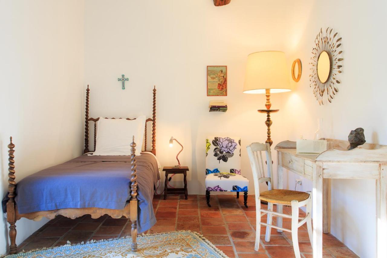 Domaine Du Clos D'Alari-Chambres D'Hotes Au Milieu Des Vignes Saint-Antonin-du-Var Exteriör bild