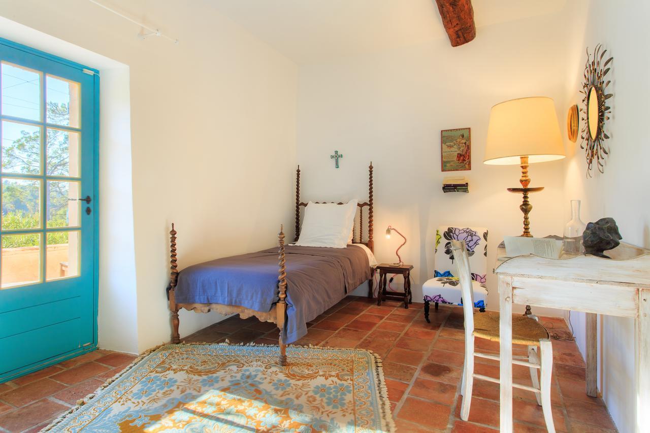 Domaine Du Clos D'Alari-Chambres D'Hotes Au Milieu Des Vignes Saint-Antonin-du-Var Exteriör bild